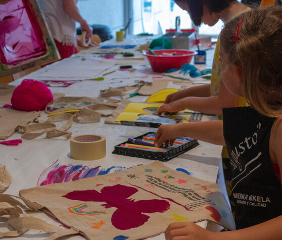 Talleres abiertos de verano 2024. Artium Museoa