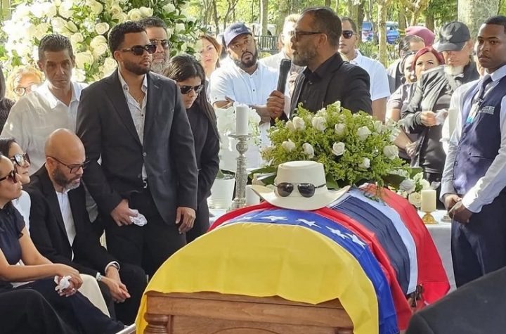 La sentida despedida a Rubby Pérez con banderas de Venezuela y República Dominicana