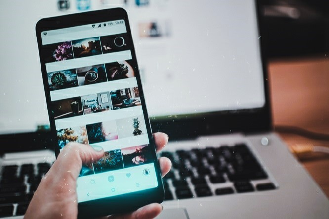 Carlos Julio Heydra Castillo - Contenido visual en redes ¡El imán de la mirada digital! - FOTO