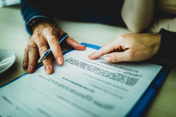 Hjalmar Gibelli - ¡Entérate! Desvelando la letra pequeña de tu seguro de hogar y sus coberturas clave - FOTO